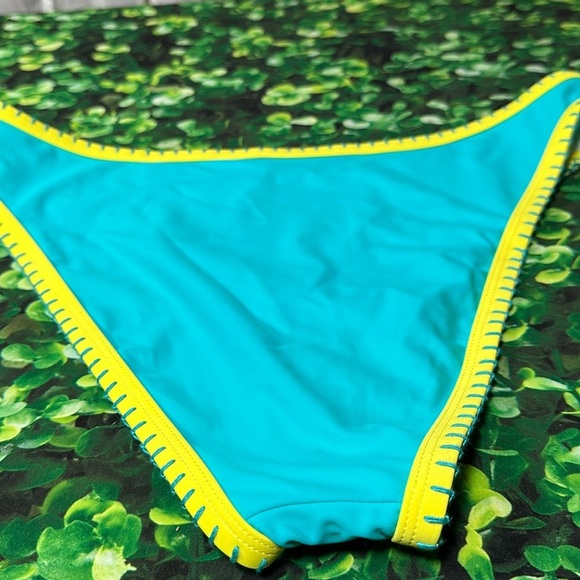 Cupshe Swim Bikini Bottom Swimwear Blue/Yellow size Large NWOT Crochet detail - Picture 5 of 16